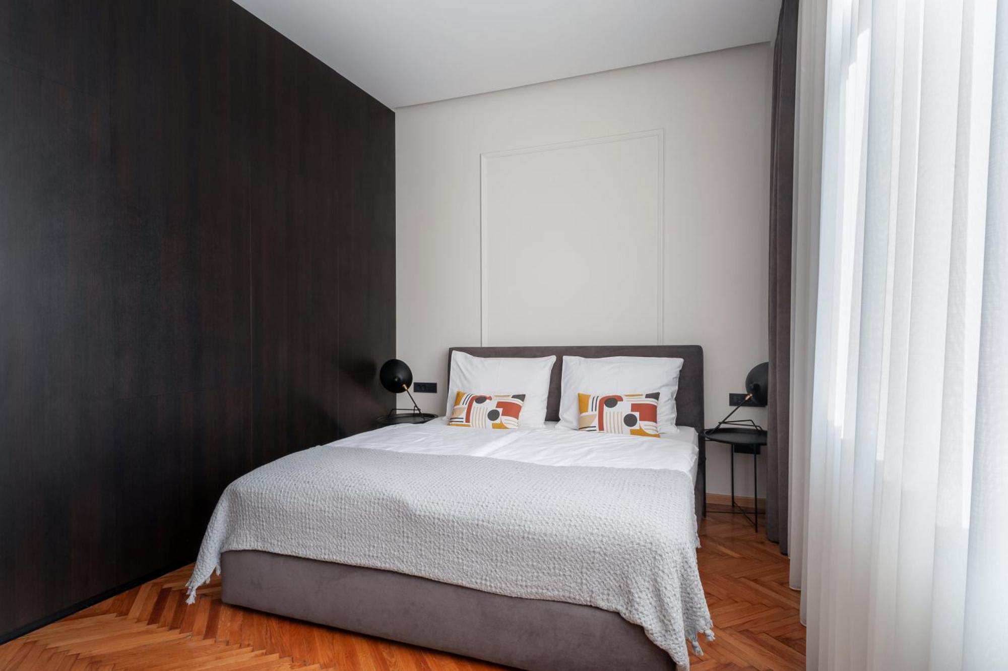 Loox Boutique Apartments Gunduliceva ซาเกร็บ ภายนอก รูปภาพ